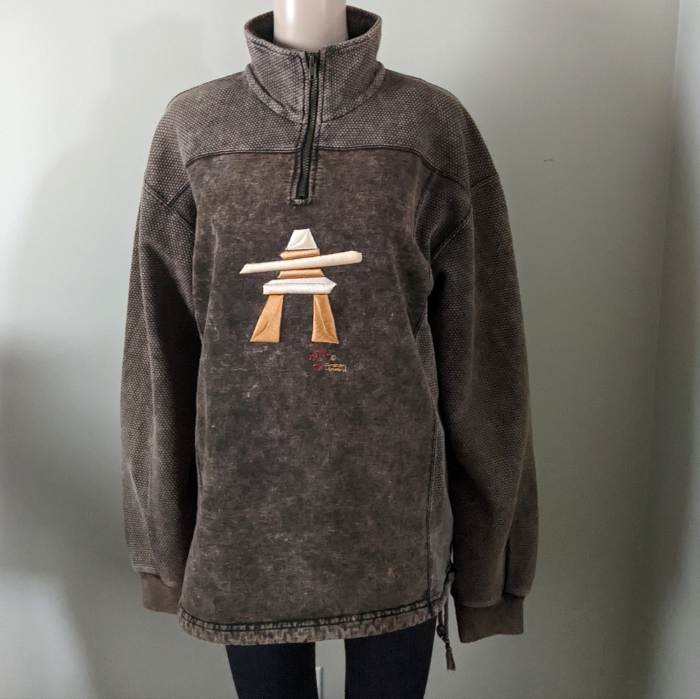 Vintage Graham Howard Designs embroidered Inuksuk 1/4 zip sweater, men's medium